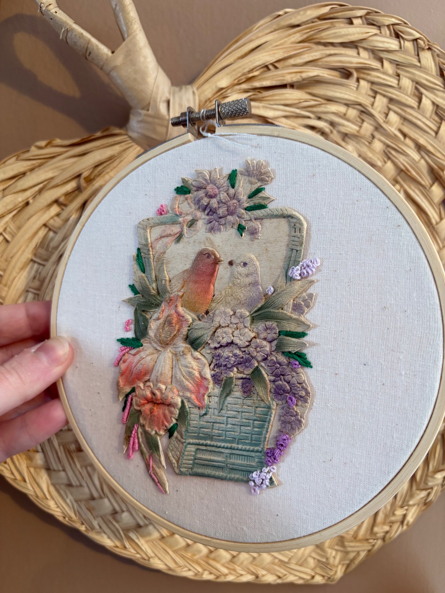 Dimensional Bird Hoop